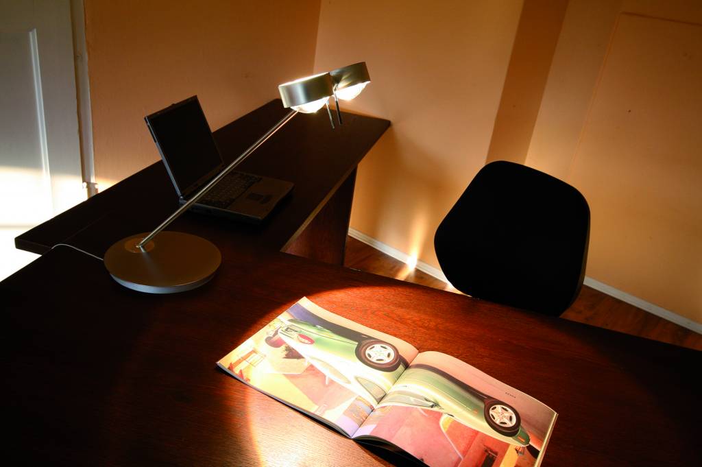 PUK Table Twin LED