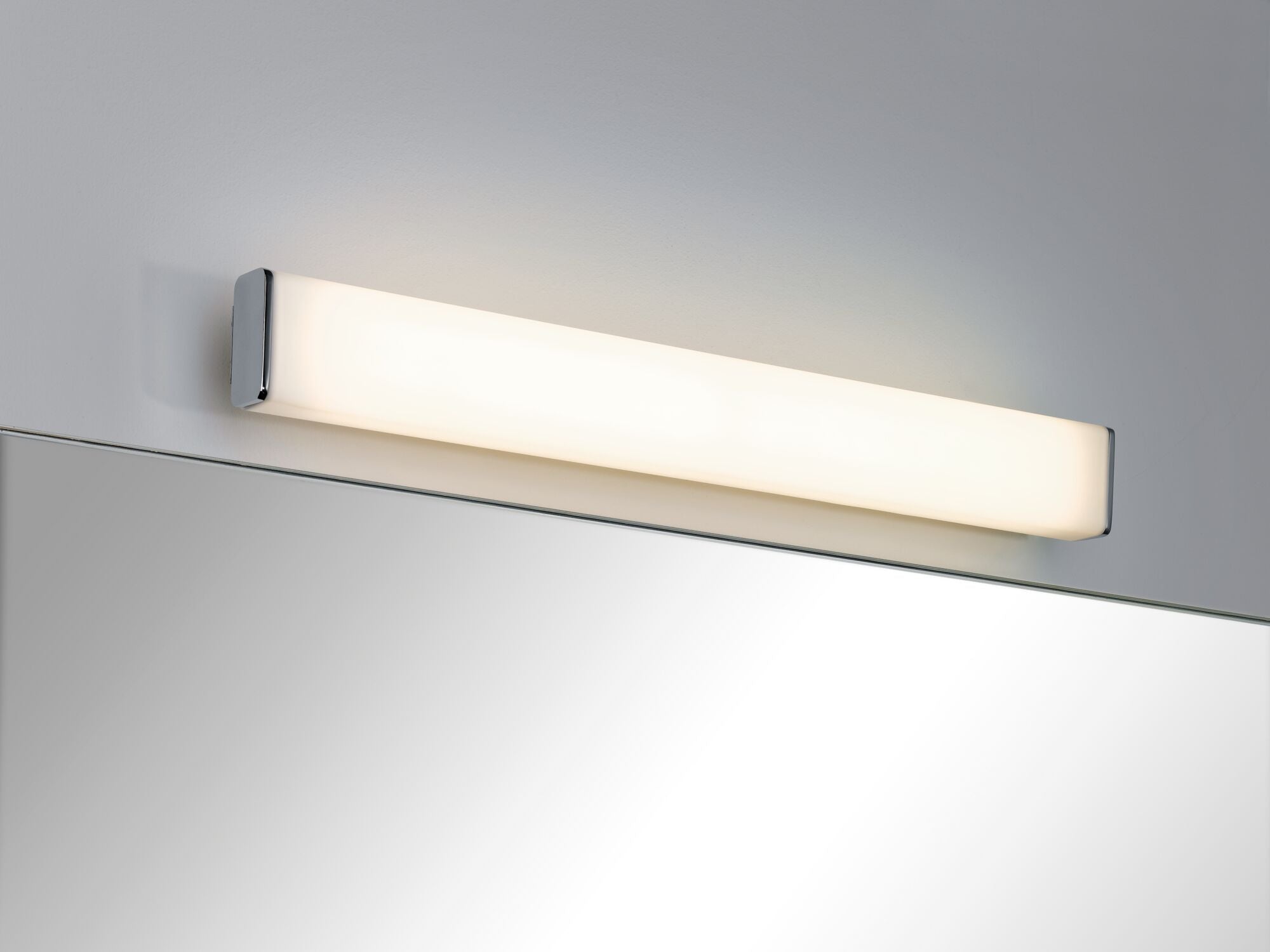 Selection Bathroom Nembus IP44 3000K 600lm 230V 9W Chrom